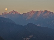 76 Spunta la luna dal monte... (tra Corna Piana e Pizzo Arera).